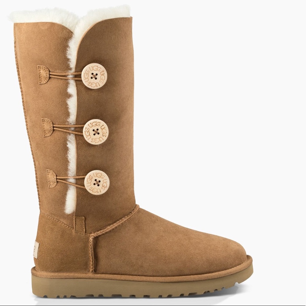 UGGs boots (women’s size 6)